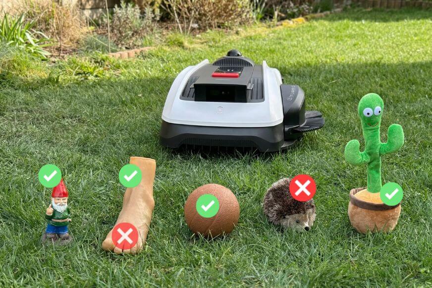 ECOVACS GOAT O1200 LiDAR PRO im Hinderniserkennung Test bei Smart-Home-Fox, wird gezeigt welche Hindernisse er erkannt und welche übersehen hat